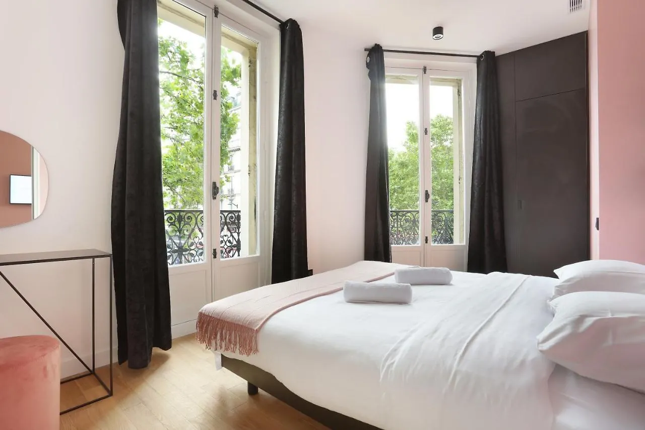 Center Of By Prestige Daire Paris