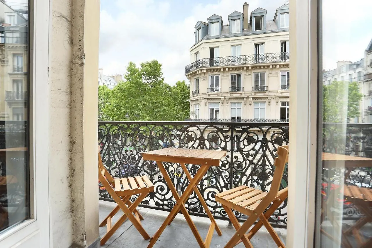 Daire Center Of By Prestige